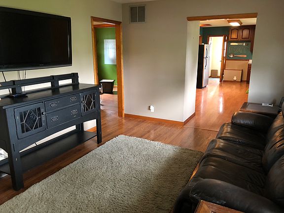 4th image of 1005 W Harlem Ave