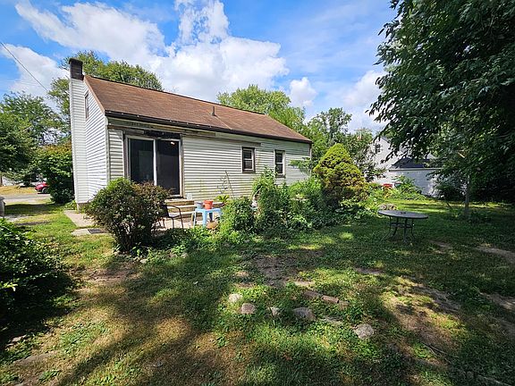 4th image of 6760 Maple Canyon Ave