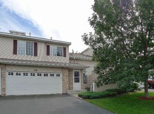 616 Spruce Dr, Hudson, WI 54016