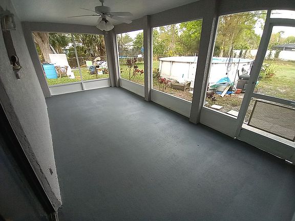 Large screened room in back