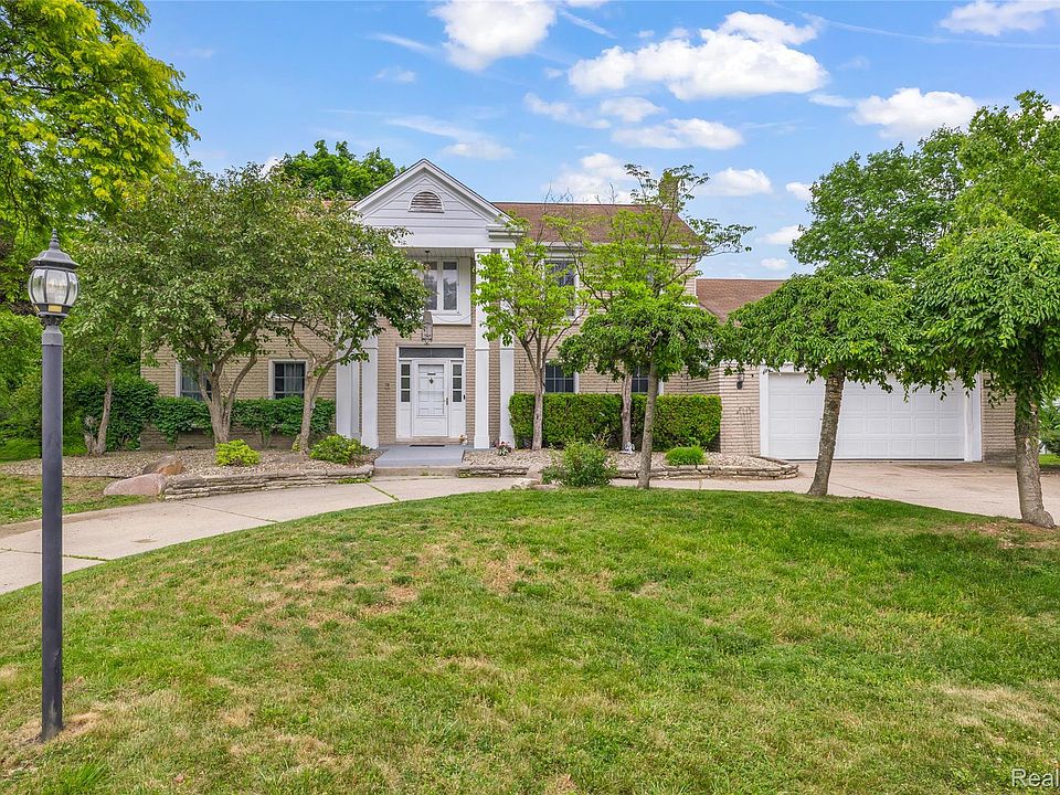 1st image of 34134 Old Timber Ct