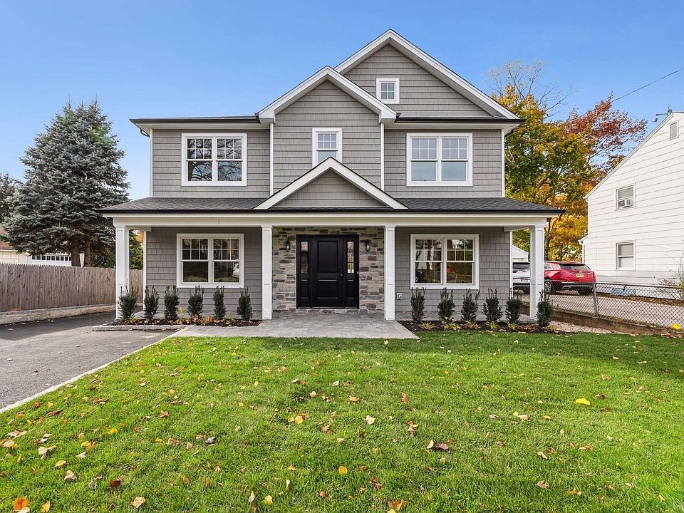 1st image of 54 Hillview Avenue