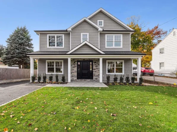 54 Hillview Avenue, Port Washington, NY 11050