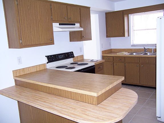 2nd image of 317 Highland Ave