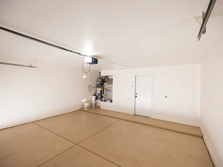 7408 E Knowles Ave — Photo 26