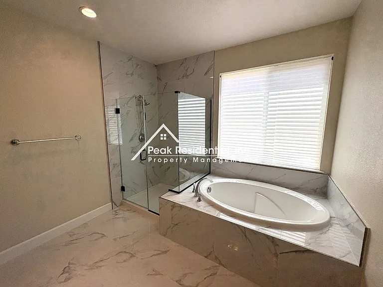2794 Elderberry St — Photo 23