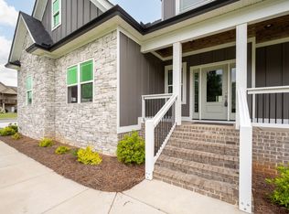 12 Windy Oak Dr, Rock Spring, GA 30739