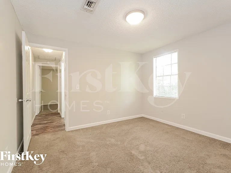 2536 Oak Leaf Ln — Photo 15
