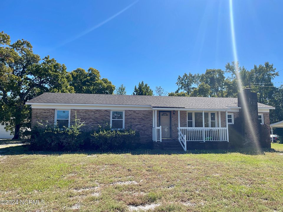 2nd image of 417 Greenwood Road