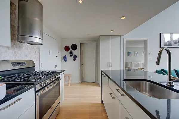 Sold by Keller Williams Realty Landmark II | media 26