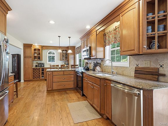 5th image of 3122 Poplar Street