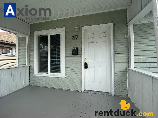 217 W Sherman St — Photo 2