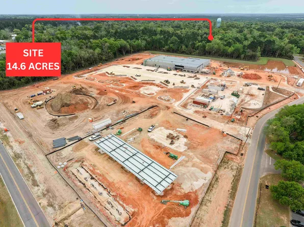 Na Richbourg Ln, Crestview, FL 32539