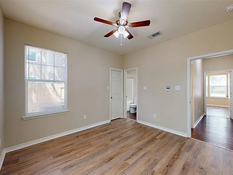 205A Sterling St — Photo 19
