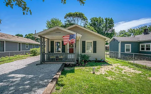 55680 Brink Ave Photo 1