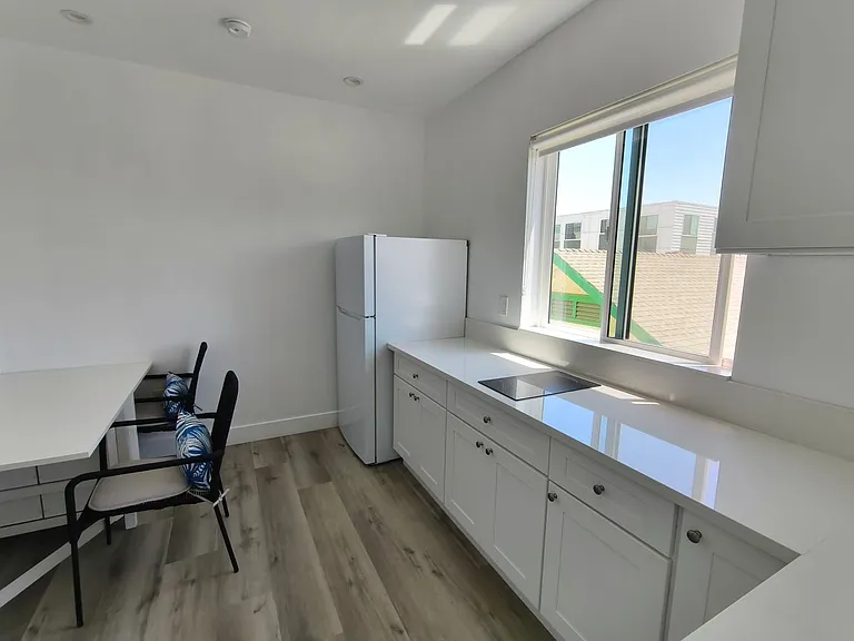 3020 S Normandie Ave — Photo 25