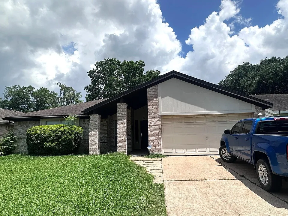 21314 Highland Knolls Dr