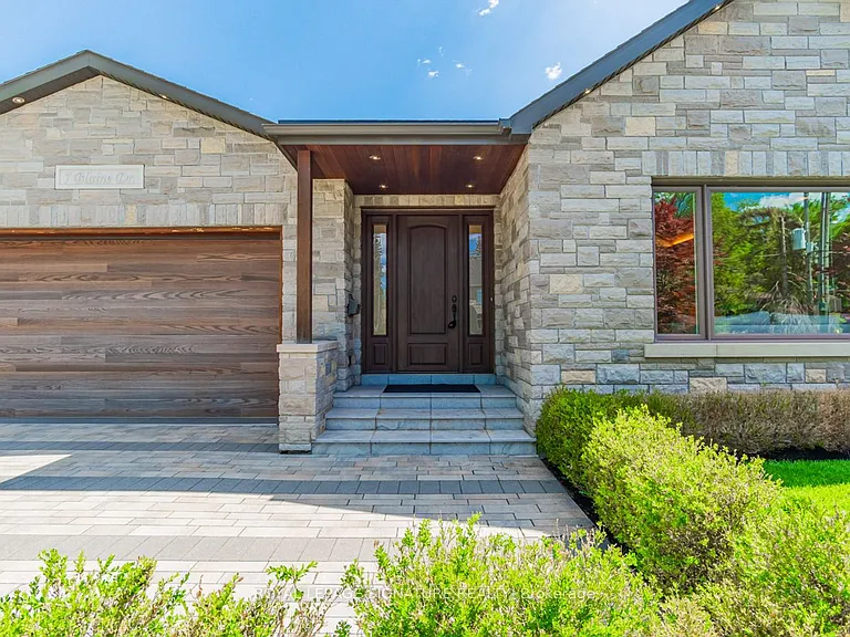 7 Blaine Dr — Photo 3