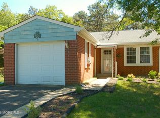 8 Revere Court, Whiting, NJ 08759