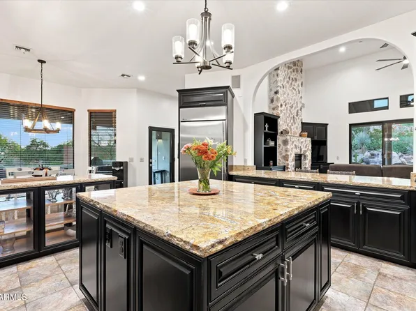 7260 E EAGLE CREST Drive #37, Mesa, AZ 85207