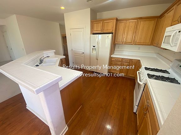3rd image of 3000 Black Hawk Ln