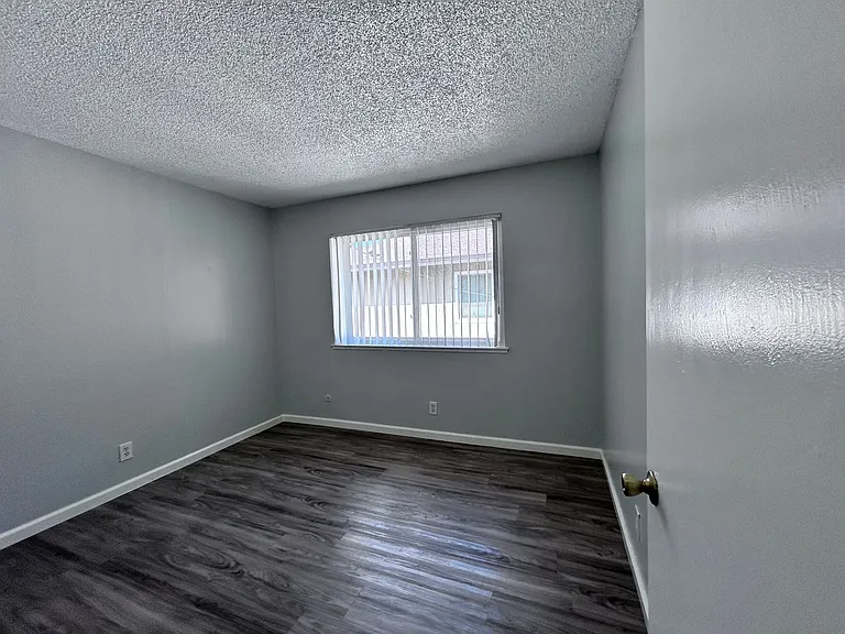 2915 Norcade Cir — Photo 9