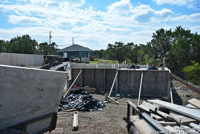 2nd image of 582 Freemont