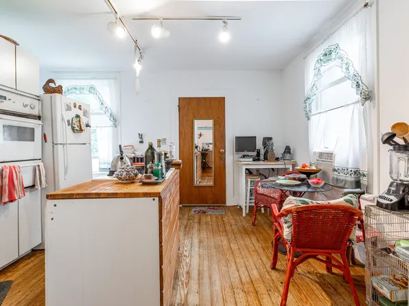 31 Crescent Avenue image 8 of 42