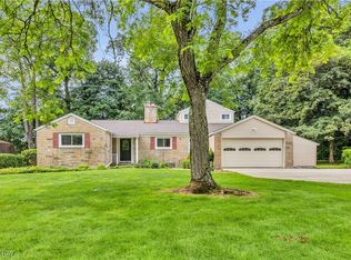 8918 Bramley Dr, Independence, OH 44131