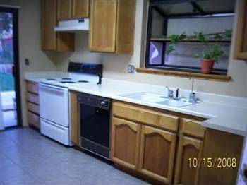 5th image of 3536 Binghamton Dr