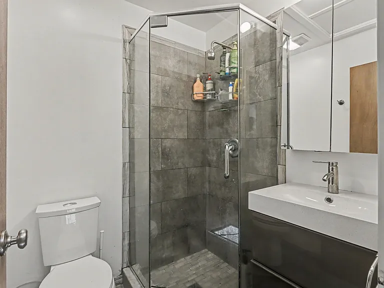 115 Hamilton Ave #C — Photo 8