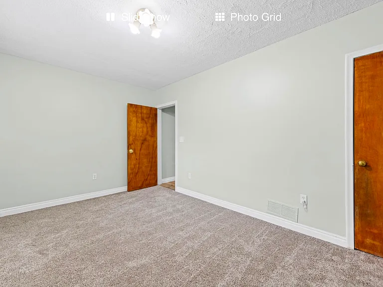 4165 Crooks Rd — Photo 7