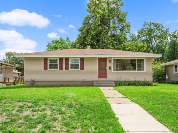 4356 Chowen Ave N, Robbinsdale, MN 55422