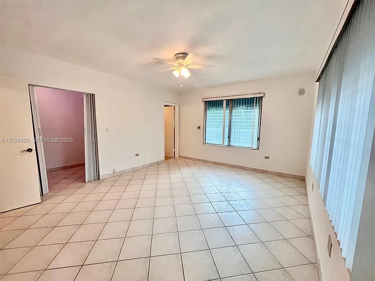10178 Collins Ave #107 — Photo 14