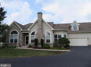 306 Pebble Beach Dr, Limerick, PA 19468