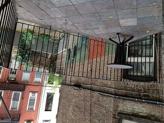 Rented by Metropolitan Equities | media 6