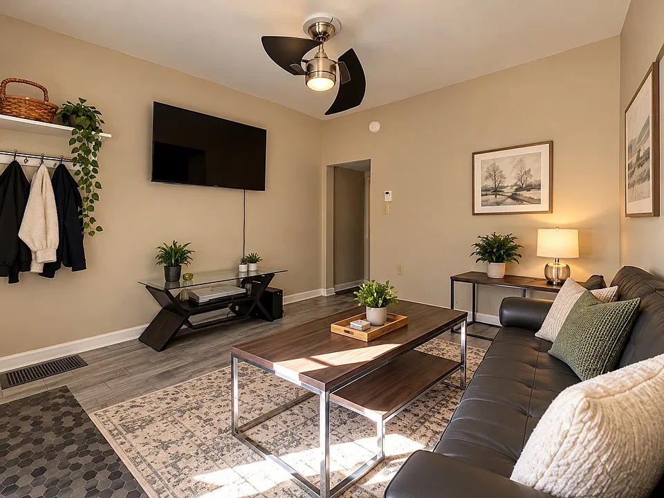 547 North Ave #1