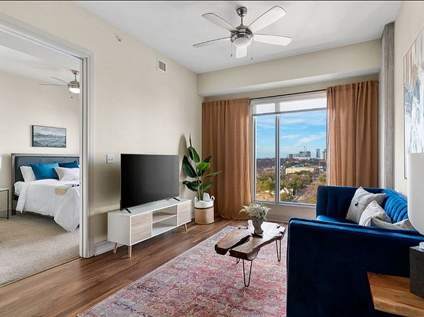 615 W 7th St APT 1912