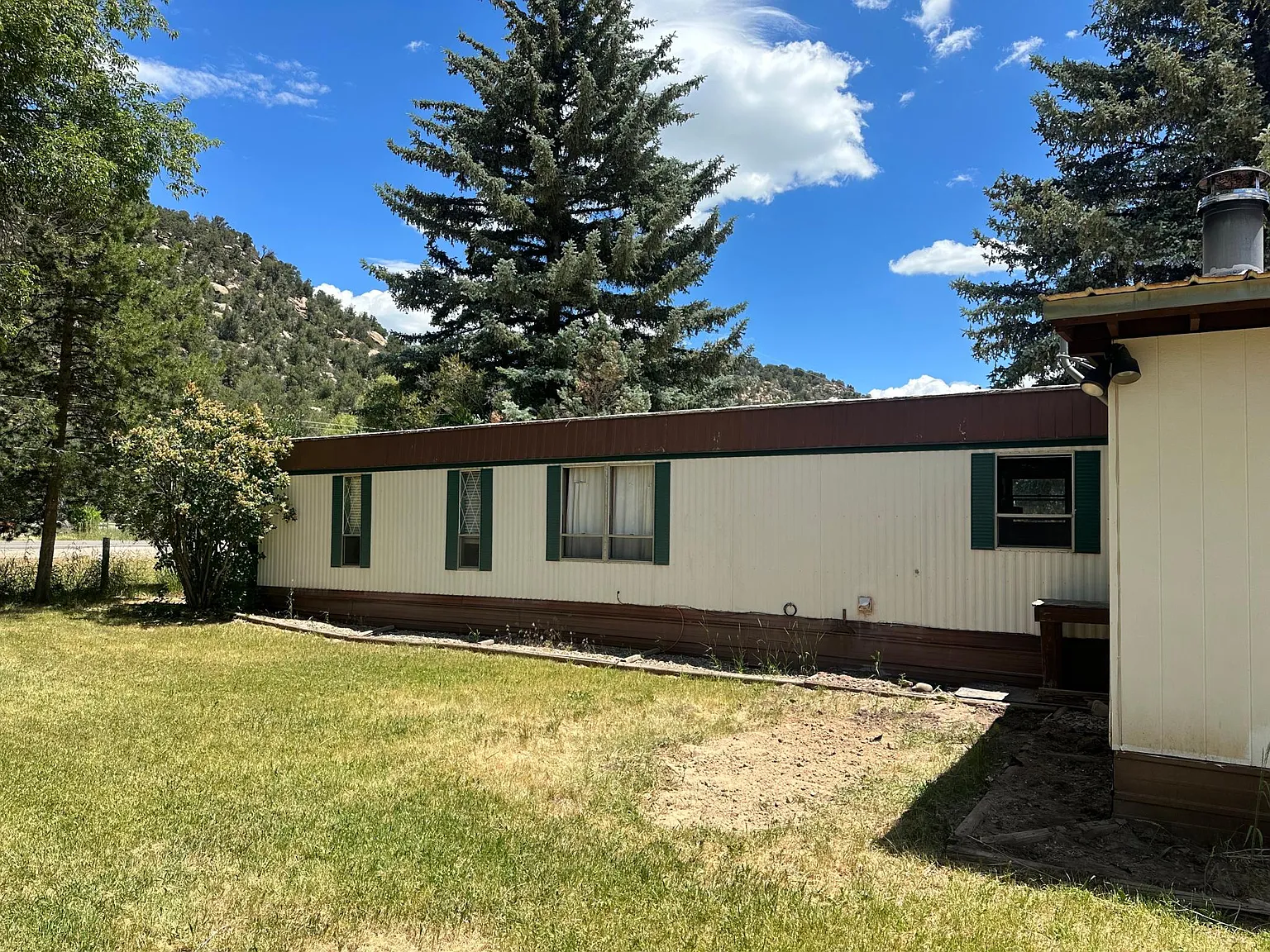 3 bed, 1300 sqft, $1,950 — Photo 3