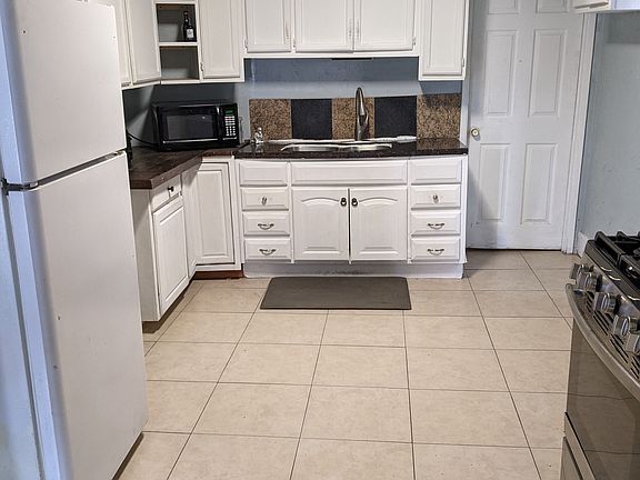 2nd image of 1038 S 26th St