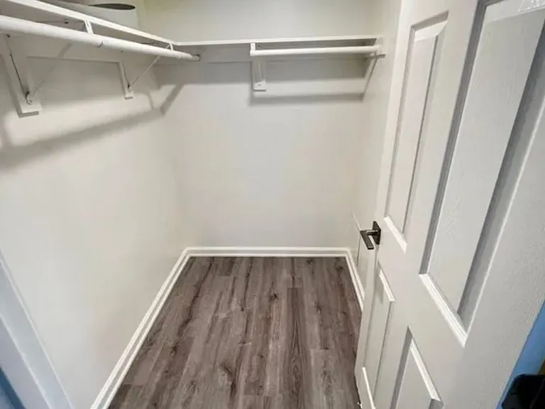 7720 Crescent Ave — Photo 5