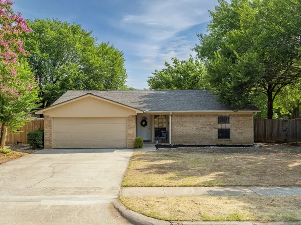 960 Meadowbrook Dr, Grapevine, TX 76051