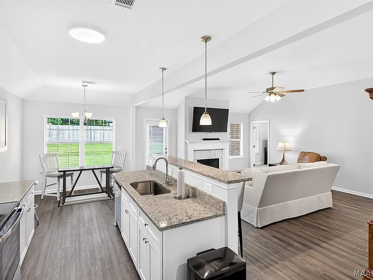 2030 Dawsons Mill Ln — Photo 20