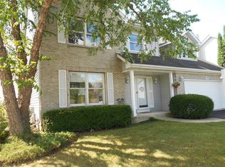 285 Windsor Dr, Bartlett, IL 60103