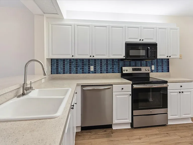 7416 Plumbago Bridge Rd #103 — Photo 5