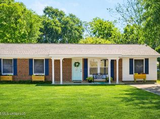218 Dogwood Dr, Biloxi, MS 39531