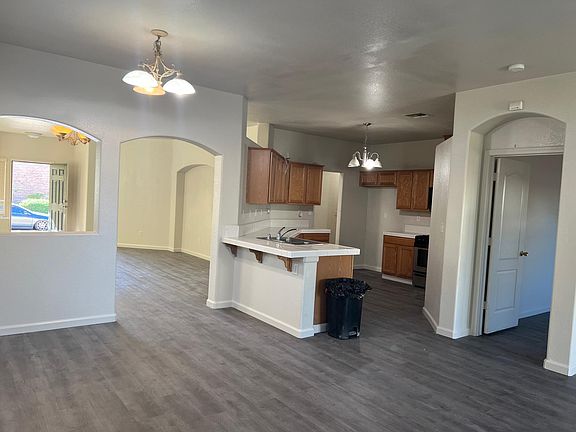 3rd image of 3062 Sonata Cir