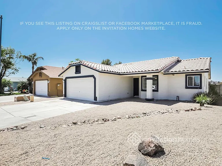 10212 N 88th Dr — Photo 2