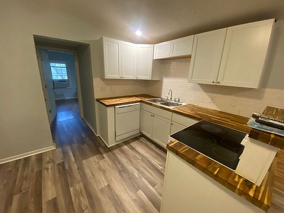 3rd image of 363 Savannah Ave
