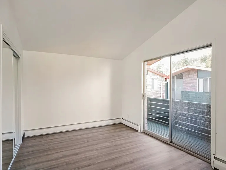 7640 SE Yamhill St #7 — Photo 10